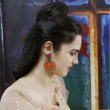 Load image into Gallery viewer, Halloween Pumpkin Handmade Beaded Earrings
